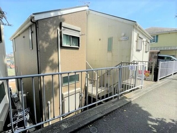 ヒルズ反町B棟の物件内観写真